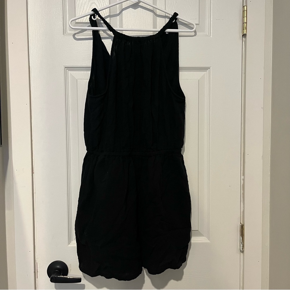 NWOT Gap Gauze Halter Romper Medium Black